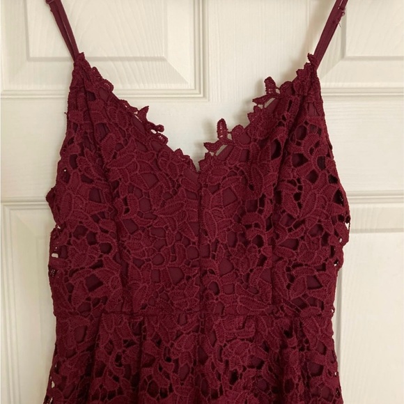 ASTR the Label burgundy dress - Picture 3 of 4